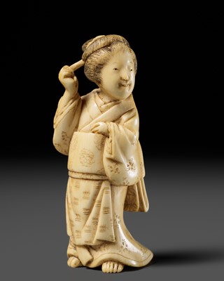 Lot 248 - TOMOMITSU: A FINE IVORY NETSUKE OF A COURTESAN