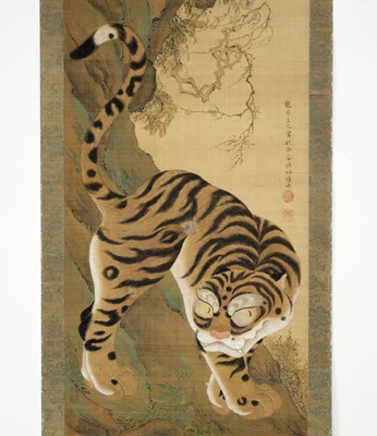 Lot 807 - A FINE SCROLL PAINTING OF A TIGER, SCHOOL OF MARUYAMA OKYO