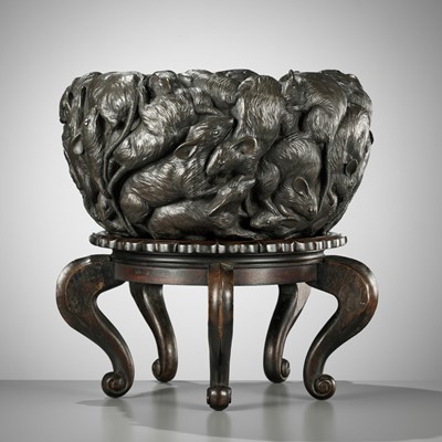 Lot 45 - YOSHITANI: A MASSIVE AND HIGHLY UNUSUAL BRONZE JARDINIÈRE DEPICTING A NEST OF RATS