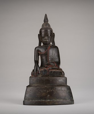 Lot 1080 - A SHAN BRONZE OF BUDDHA SHAKYAMUNI, SHAN STATES, KONBAUNG PERIOD