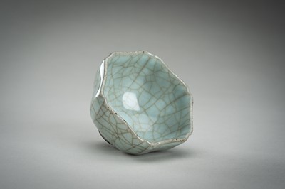 Lot 913 - A HEXAGONAL SONG-STYLE CELADON CUP, QING DYNASTY
