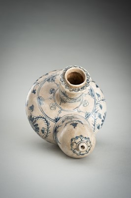 Lot 1096 - A BLUE AND WHITE VIETNAMESE KENDI, 15TH-16TH CENTURY