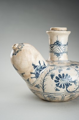 Lot 1096 - A BLUE AND WHITE VIETNAMESE KENDI, 15TH-16TH CENTURY