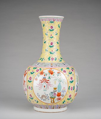 Lot 927 - A YELLOW GROUND FAMILLE-ROSE PORCELAIN VASE, GUANGXU MARK AND PERIOD