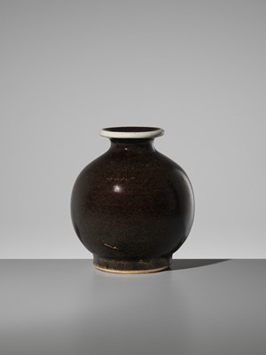 A CIZHOU WHITE-RIMMED GLOBULAR VASE, YUAN DYNASTY