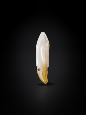 Lot 358 - A RARE MOTHER-OF-PEARL NETSUKE OF A SQUID