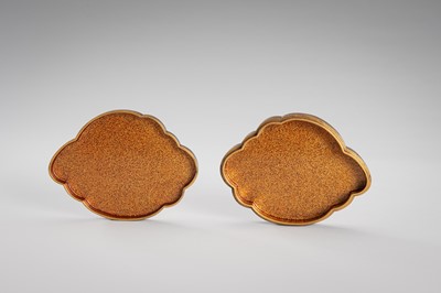 Lot 105 - A FINE LACQUER KOGO (INCENSE BOX) AND COVER IN THE FORM OF A TAKARABUKURO