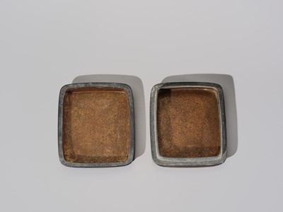 Lot 243 - A CHARMING LACQUER KOGO (INCENSE BOX) AND COVER WITH BIRDS BUILDING A NEST