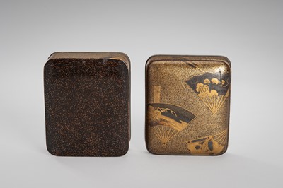 Lot 103 - A FINE LACQUER KOGO (INCENSE BOX) AND COVER WITH FANS