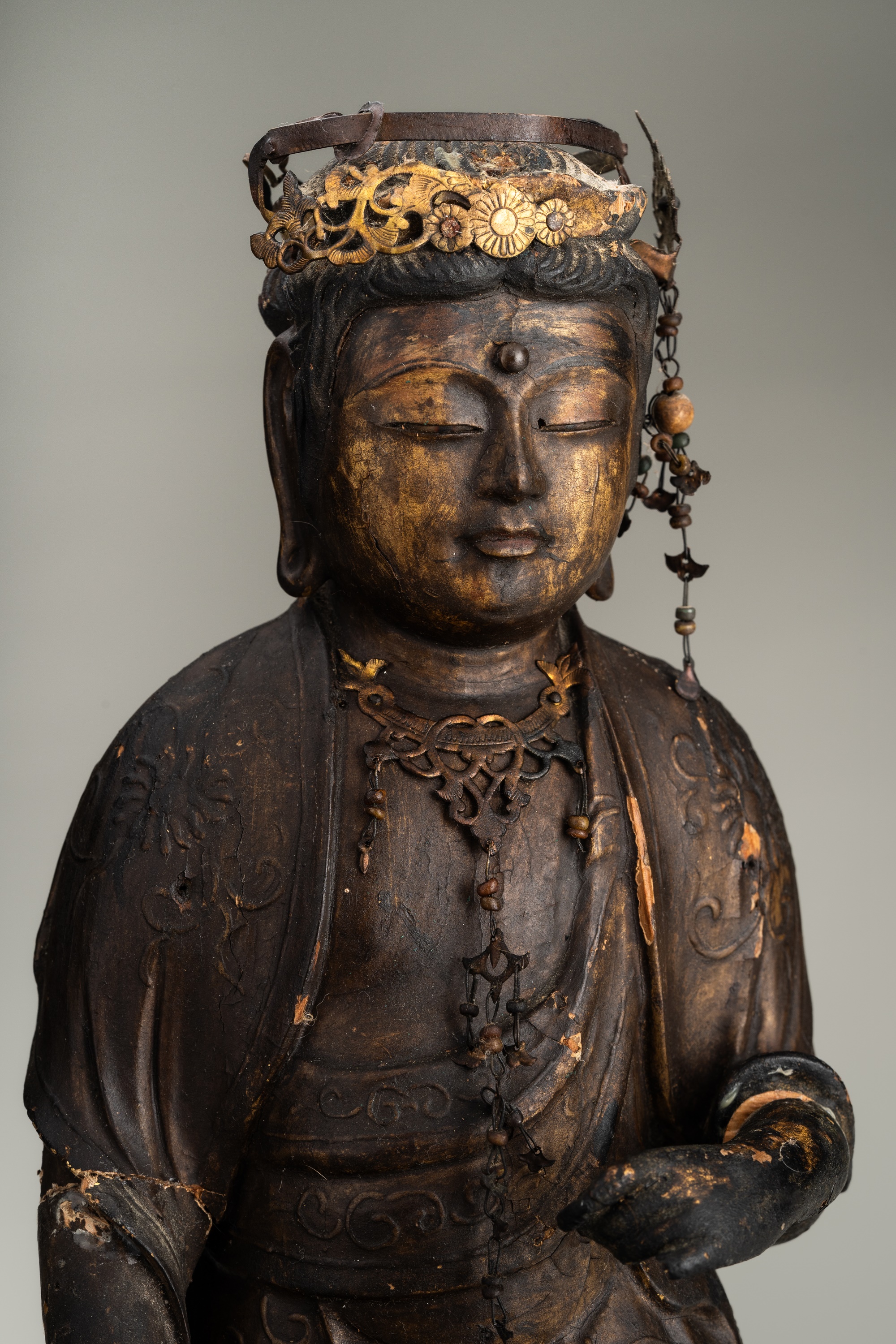 殿堂 67 Lot - OF FIGURE WOOD LACQUERED AND GILT OLD AN コレクション
