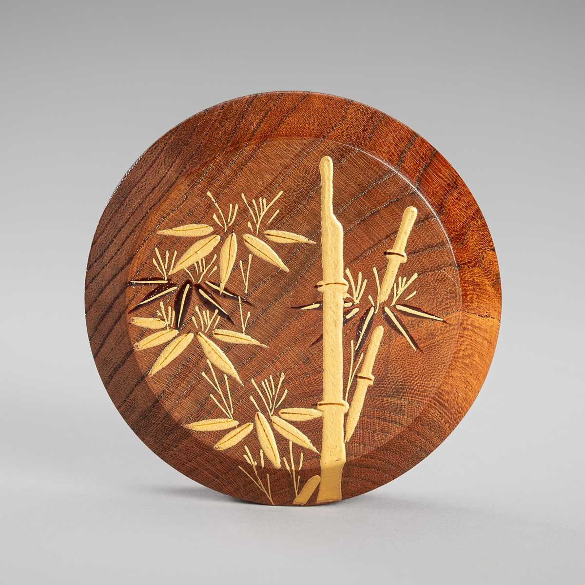 Lot 128 - A WOOD LACQUER KOGO (INCENSE BOX) AND COVER DEPICTING BAMBOO