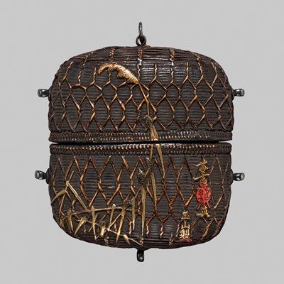 Lot 51 - GYOKUZAN: AN UNUSUAL SINGLE-CASE LACQUER INRO IN THE FORM OF A JAKAGO BASKET