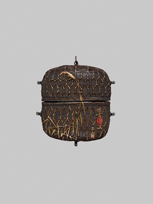 Lot 51 - GYOKUZAN: AN UNUSUAL SINGLE-CASE LACQUER INRO IN THE FORM OF A JAKAGO BASKET