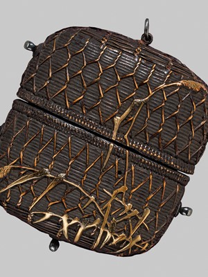 Lot 51 - GYOKUZAN: AN UNUSUAL SINGLE-CASE LACQUER INRO IN THE FORM OF A JAKAGO BASKET
