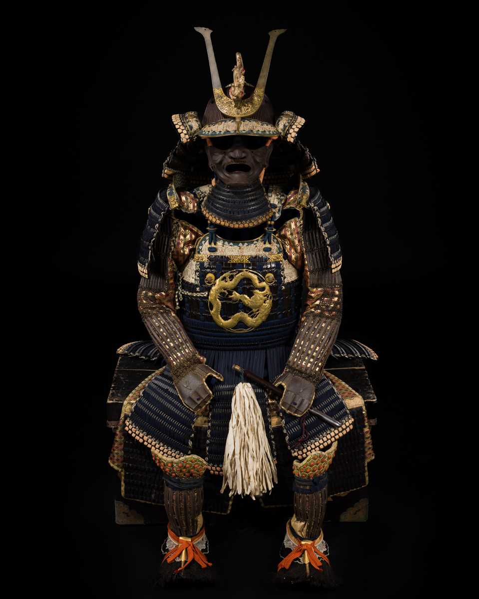 Lot 137 - A NIMAI-DO GUSOKU (TWO-PIECE CUIRASS ARMOR) WITH A SUJIBACHI KABUTO BY NEO YASUMASA