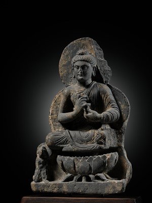 Lot 391 - A GRAY SCHIST FIGURE OF BUDDHA TEACHING HIS FIRST SERMON, ANCIENT REGION OF GANDHARA, 3RD-4TH CENTURY