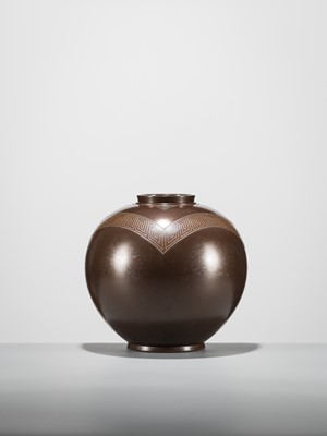 Lot 71 - TAKANO RYOICHI: A FINE INLAID BRONZE FLOWER VASE