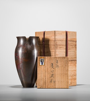Lot 74 - SUGAI SHOZO: A BRONZE ‘MORNING GLORY’ FLOWER VASE