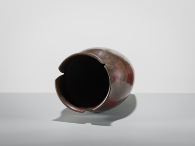 Lot 74 - SUGAI SHOZO: A BRONZE ‘MORNING GLORY’ FLOWER VASE