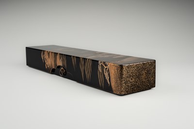 Lot 124 - A LACQUER TANZAKU-BAKO (POEM-CARD BOX) DEPICTING A LANDSCAPE