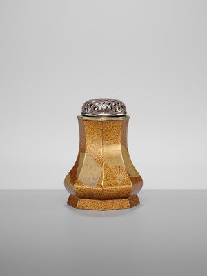 Lot 109 - A FACETED LACQUER INCENSE BURNER WITH SILVER RETICULATED COVER