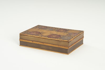 Lot 102 - A FINE LACQUERED KOBAKO (SMALL BOX) AND COVER WITH CHRYSANTHEMUMS