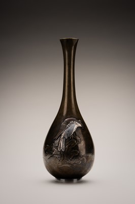 Lot 53 - HIDENAO: AN INLAID BRONZE VASE WITH A FALCON