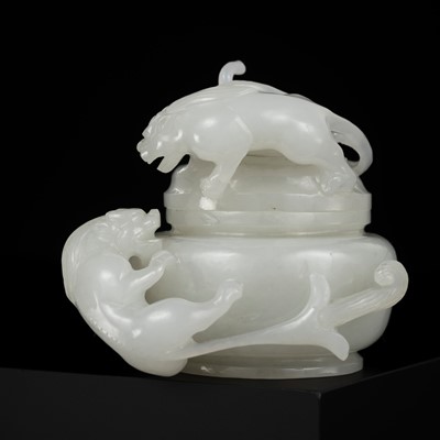 Lot 430 - A WHITE JADE ‘CHILONG’ OPENWORK WATER POT AND COVER, QING DYNASTY