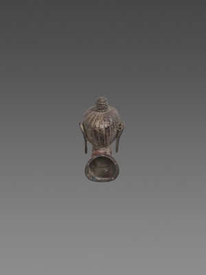 Lot 554 - A RARE CHAM SILVER HEAD OF SHIVA