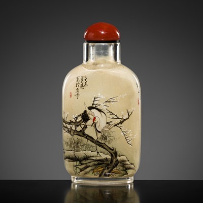 Lot 462 - AN INSIDE-PAINTED CRYSTAL ‘CRANE AND PRUNUS’ SNUFF BOTTLE