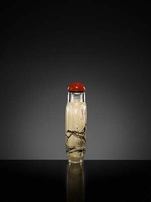 Lot 462 - AN INSIDE-PAINTED CRYSTAL ‘CRANE AND PRUNUS’ SNUFF BOTTLE