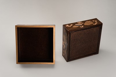 Lot 143 - A FINE SET OF TWO STACKABLE LACQUER BOXES WITH THE ‘EIGHT IMMORTALS’ ATTRIBUTES
