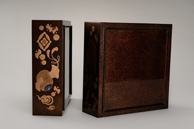 Lot 143 - A FINE SET OF TWO STACKABLE LACQUER BOXES WITH THE ‘EIGHT IMMORTALS’ ATTRIBUTES