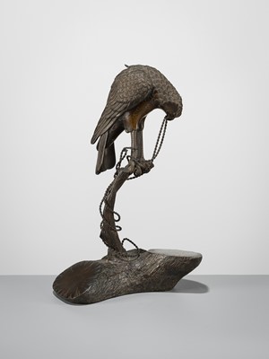 Lot 52 - A BRONZE ‘TETHERED HAWK’ KORO (INCENSE BURNER) AND COVER