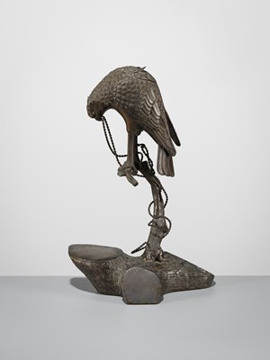 Lot 52 - A BRONZE ‘TETHERED HAWK’ KORO (INCENSE BURNER) AND COVER
