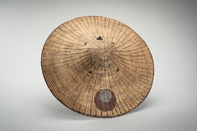 Lot 88 - A RARE LACQUERED BAMBOO JINGASA (WAR HAT)