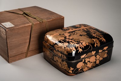 Lot 126 - A LARGE KORIN-STYLE LACQUER RYOSHIBAKO (DOCUMENT BOX) AND COVER WITH BAMBOO AND CHRYSANTHEMUM