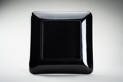 Lot 144 - AN ELEGANT ‘SUNRISE’ LACQUER TRAY