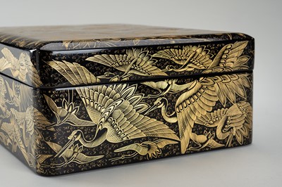 Lot 138 - SHOSAI: A FINE CHINKINBORI ‘1000 CRANES’ LACQUER BOX AND COVER