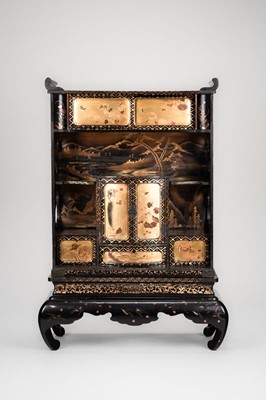 Lot 139 - A LACQUERED KAZARI DANSU (DISPLAY CABINET)