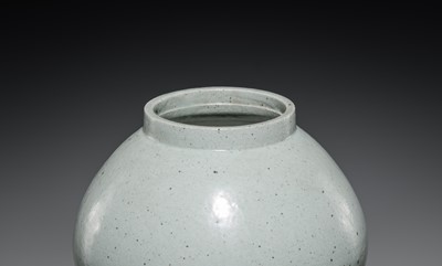 Lot 315 - A WHITE-GLAZED JAR, JOSEON DYNASTY, 18TH CENTURY