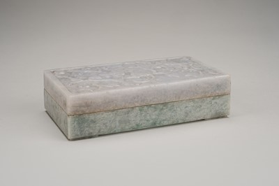 A LAVENDER JADEITE BOX AND COVER, c. 1920s