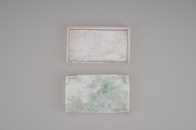 A LAVENDER JADEITE BOX AND COVER, c. 1920s