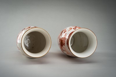 Lot 1581 - A PAIR OF KUTANI PORCELAIN VASES WITH SPARROWS AND FLOWERS