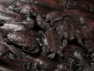Lot 172 - GOTO KOYU: A MASTERFUL AND LARGE WOOD PANEL DEPICTING TURTLES