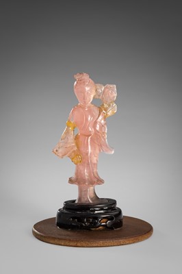 Lot 905 - A ROSE QUARTZ FIGURE OF GUANYIN, QING DYNASTY