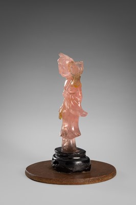Lot 905 - A ROSE QUARTZ FIGURE OF GUANYIN, QING DYNASTY