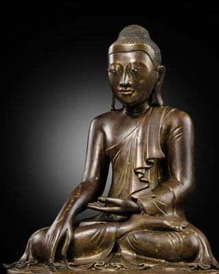 Lot 441 - A BRONZE STATUE OF BUDDHA SHAKYAMUNI, MANDALAY PERIOD