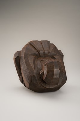Lot 82 - A SIGNED ITTOBORI STYLE WOOD FIGURE OF A MONK