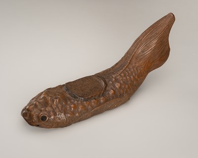 Lot 285 - A LARGE TWO-TONED WOOD OKIMONO OF A FISH